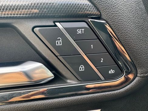 Used 2023 GMC Sierra 1500 AT4 w/ AT4 Premium Package image 18