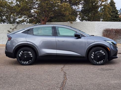 New 2026 Nissan Leaf image 2