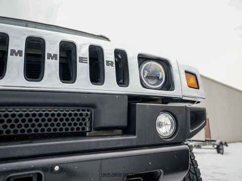 Used 2003 HUMMER H2 w/ Preferred Equipment Group image 97