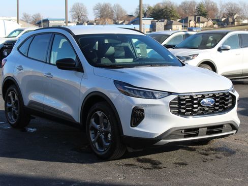 New 2026 Ford Escape ST-Line w/ Tech Pack #1 FWD image 9