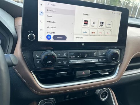 Certified 2024 Toyota Grand Highlander Platinum image 12