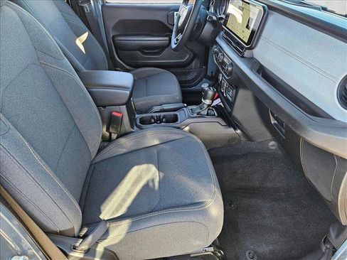 Used 2024 Jeep Wrangler Sport S w/ Convenience Group image 18
