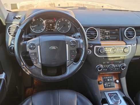 Used 2015 Land Rover LR4 image 13