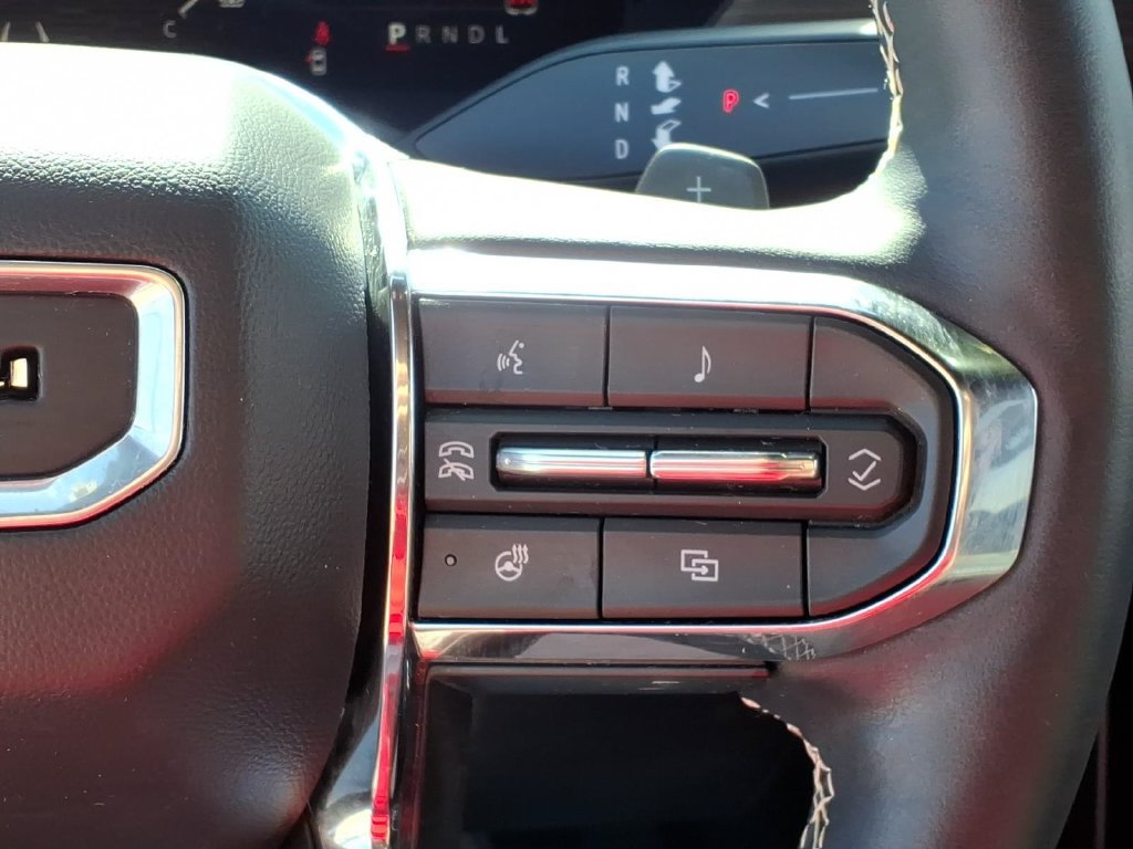 Used 2024 GMC Acadia Denali FWD image 16