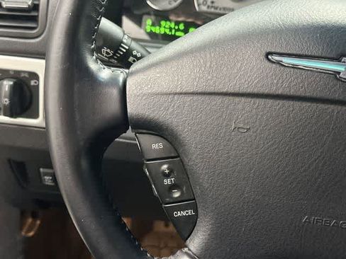 Used 2005 Ford Thunderbird RWD image 15