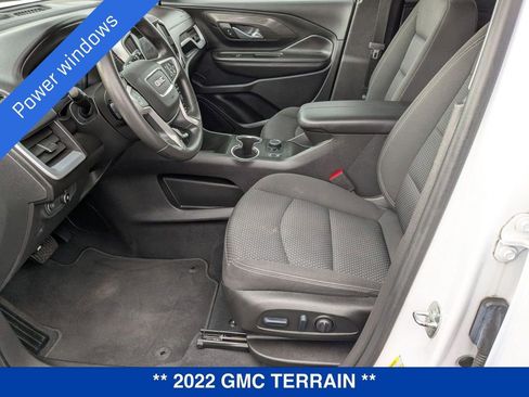 Certified 2022 GMC Terrain SLE w/ Driver Convenience Package image 15
