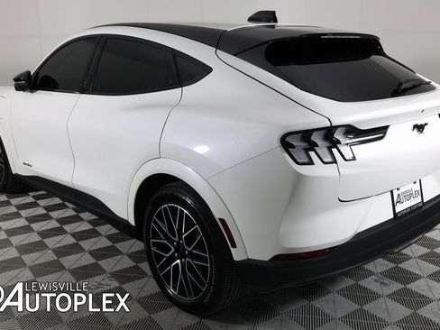 Used 2025 Ford Mustang Mach-E Premium image 7