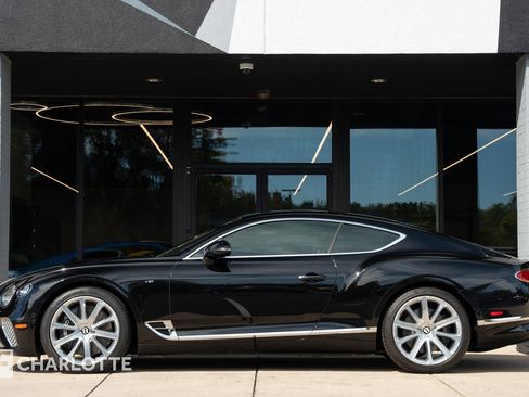 Used 2020 Bentley Continental GT image 8