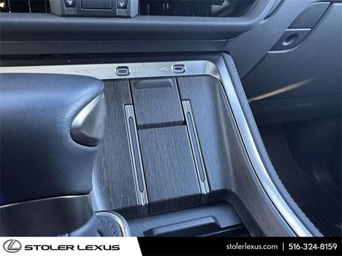 Used 2024 Lexus GX 550 image 34