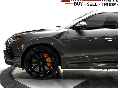 Used 2024 Lamborghini Urus S AWD/4WD image 13