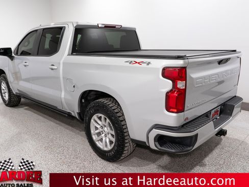 Used 2021 Chevrolet Silverado 1500 RST image 3