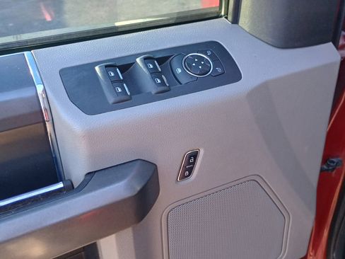 Used 2016 Ford F150 XLT w/ Equipment Group 302A Luxury image 12