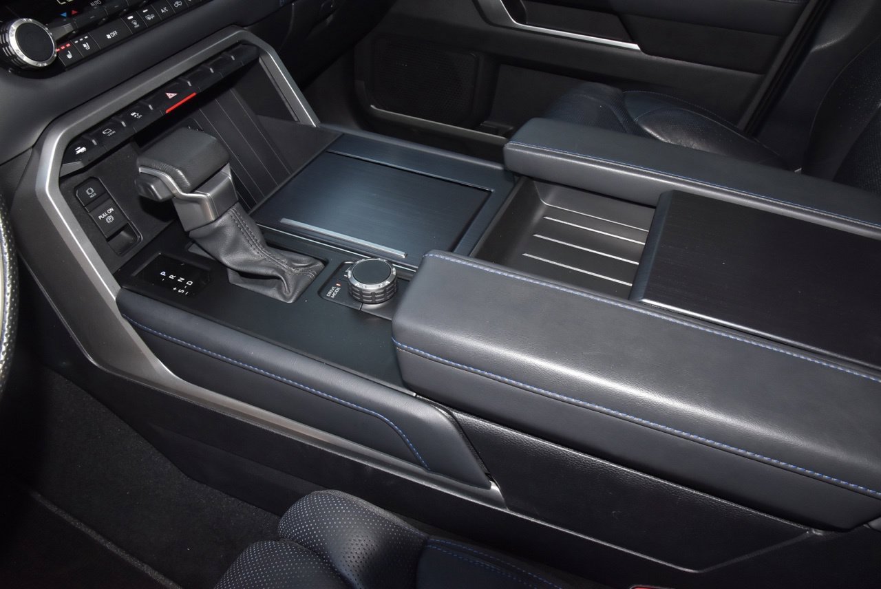 Used 2024 Toyota Tundra Platinum RWD image 30
