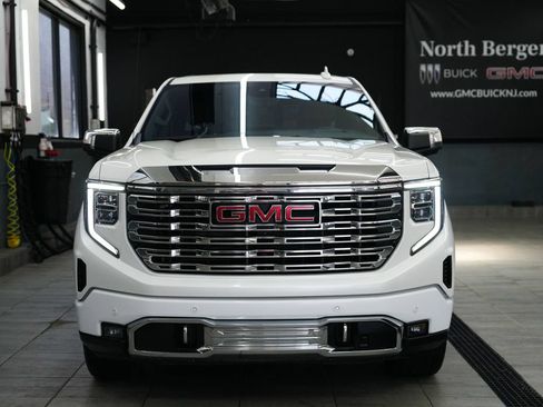 Used 2024 GMC Sierra 1500 Denali w/ Denali Reserve Package AWD/4WD image 2