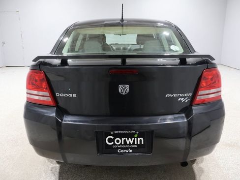 Used 2010 Dodge Avenger R/T image 12