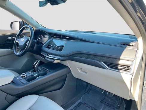 Used 2021 Cadillac XT4 Premium Luxury w/ Driver Awareness Package image 26