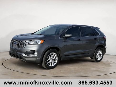 Used 2023 Ford Edge SEL w/ Convenience Package image 7
