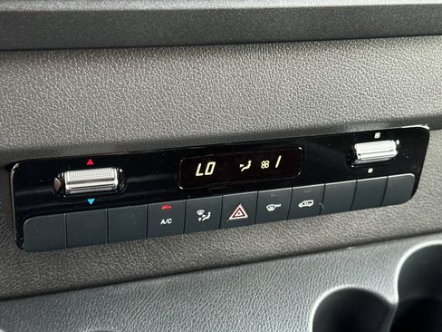 Used 2026 Mercedes-Benz Sprinter 2500 image 19