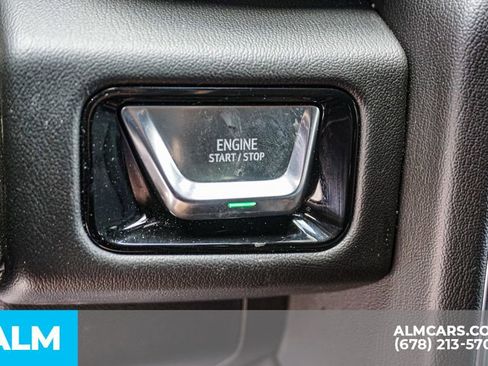 Used 2025 GMC Yukon XL Denali image 45