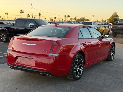 Used 2015 Chrysler 300 S image 9