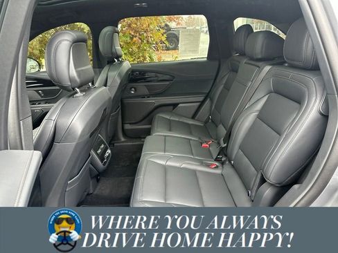 New 2024 Lincoln Nautilus Premier w/ Equipment Group 102A image 17