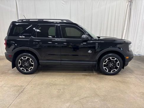 Used 2023 Ford Bronco Sport Outer Banks AWD/4WD image 2