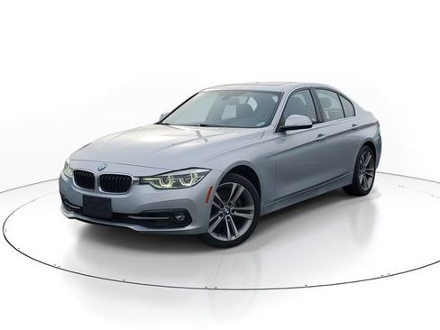 Used 2018 BMW 330i xDrive Sedan w/ Convenience Package image 1