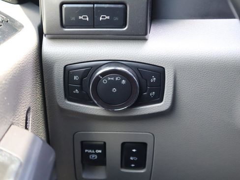 Used 2019 Ford F150 XLT w/ Equipment Group 302A Luxury image 15