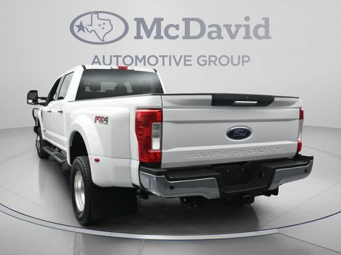 Used 2019 Ford F350 XLT w/ XLT Premium Package AWD/4WD image 7