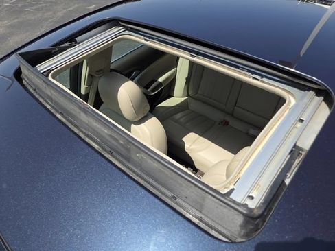 Used 2013 Buick Regal Premium FWD image 3
