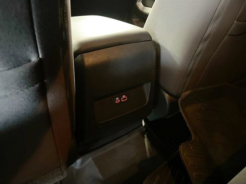 Used 2022 Nissan Frontier SV w/ Technology Package AWD/4WD image 23