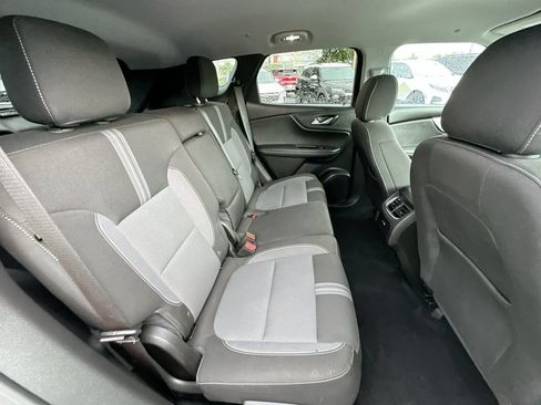 Certified 2025 Chevrolet Blazer LT FWD image 25