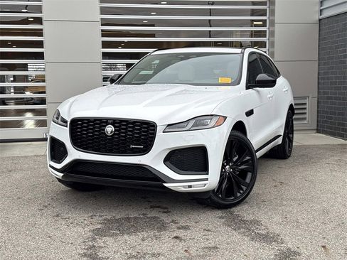 Used 2025 Jaguar F-PACE R-Dynamic S image 1
