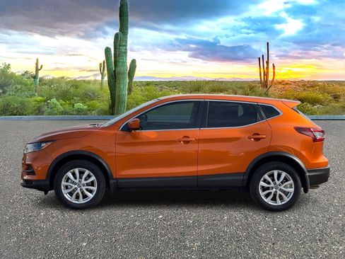 Certified 2021 Nissan Rogue Sport S image 3