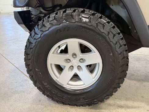Used 2006 Jeep Wrangler Unlimited Rubicon AWD/4WD image 11