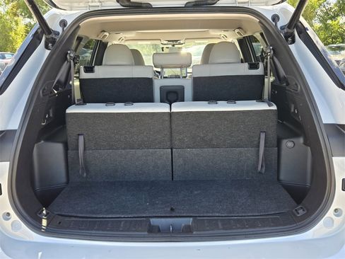 Used 2025 Mitsubishi Outlander SEL image 13