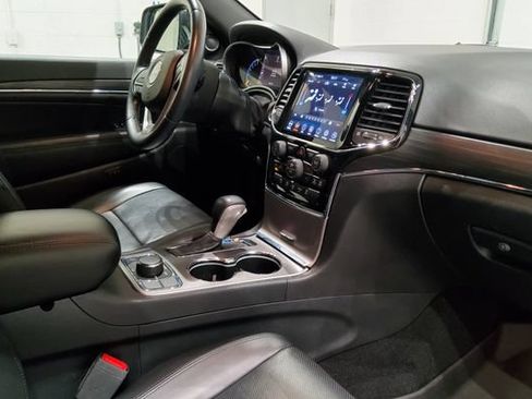 Used 2020 Jeep Grand Cherokee Limited w/ Luxury Group II AWD/4WD image 17