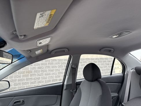 Used 2009 Kia Rio LX image 34