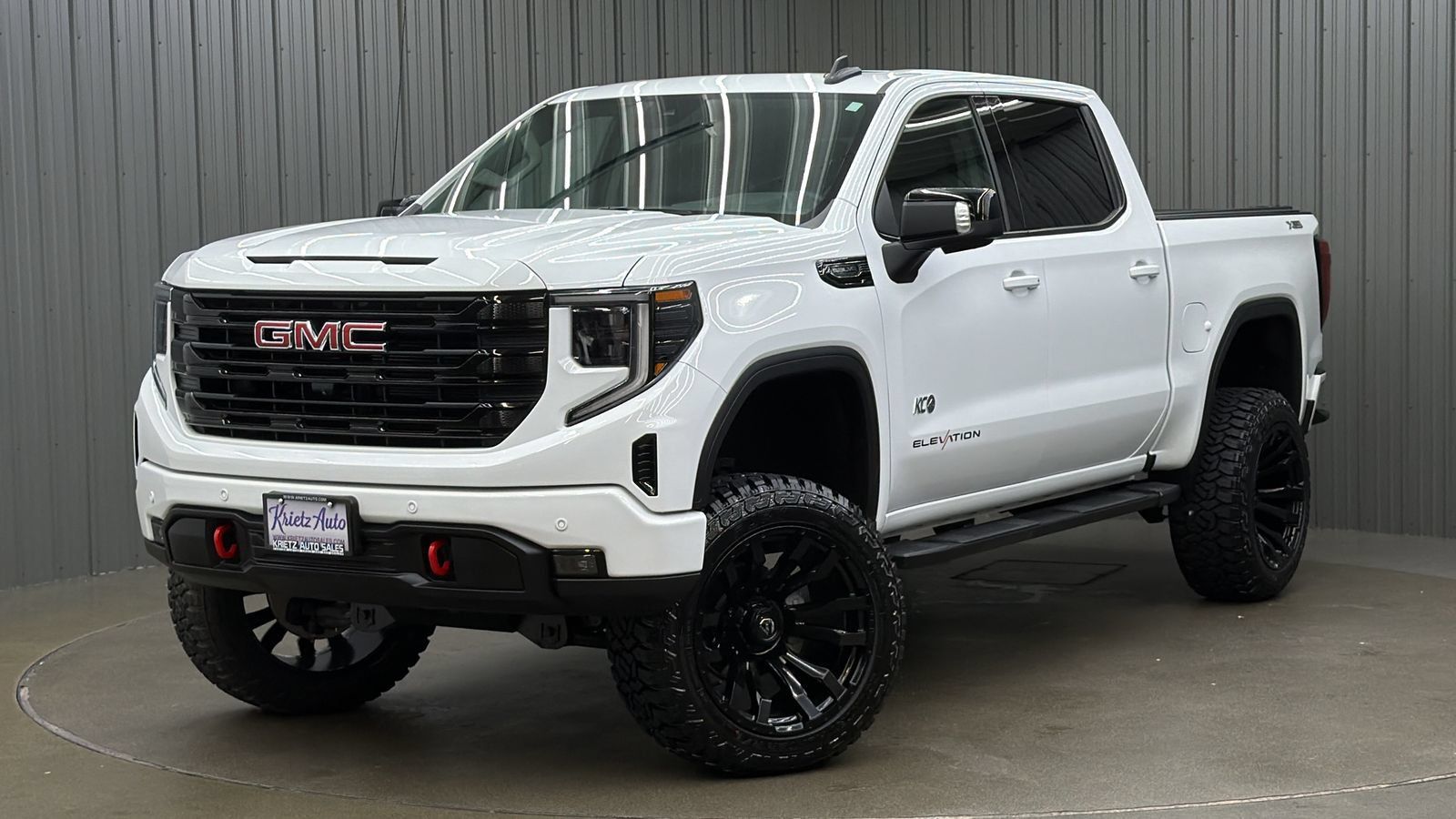 Used 2025 GMC Sierra 1500 Elevation w/ Elevation Premium Package AWD/4WD image 1