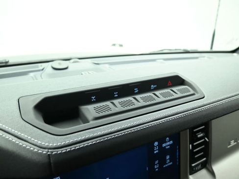 New 2026 Ford Bronco Outer Banks w/ Sasquatch Package image 15