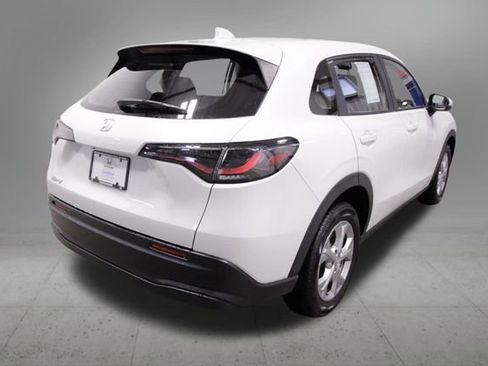 Certified 2024 Honda HR-V LX image 6