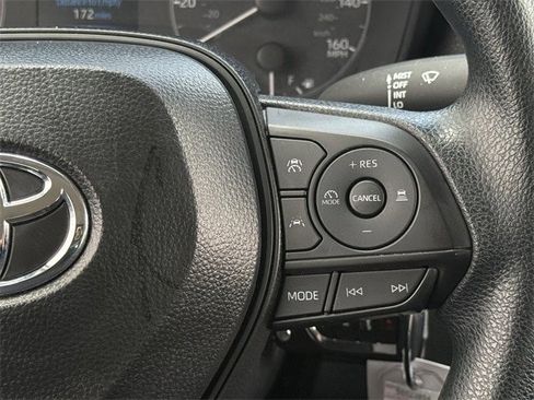 Used 2025 Toyota Corolla LE image 14
