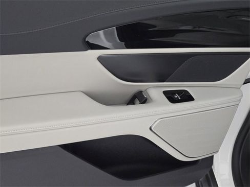 New 2026 Lincoln Nautilus Premier image 20