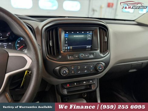 Used 2019 Chevrolet Colorado W/T w/ WT Convenience Package AWD/4WD image 18