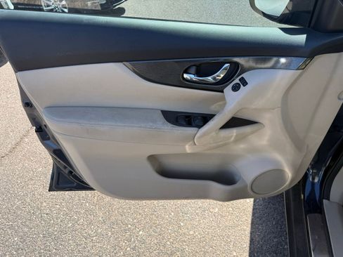 Used 2015 Nissan Rogue SL FWD image 15