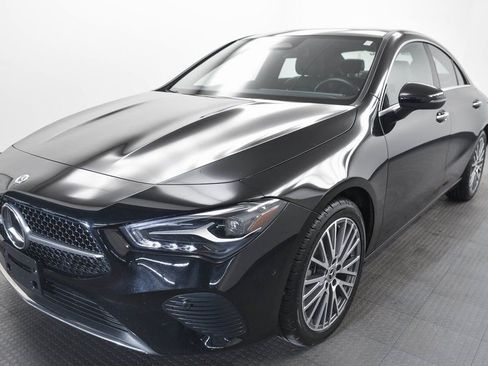 Used 2025 Mercedes-Benz CLA 250 4MATIC image 5