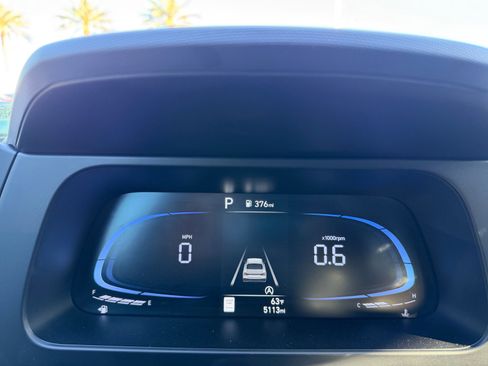 Certified 2025 Hyundai Elantra SE w/ Cargo Package image 10