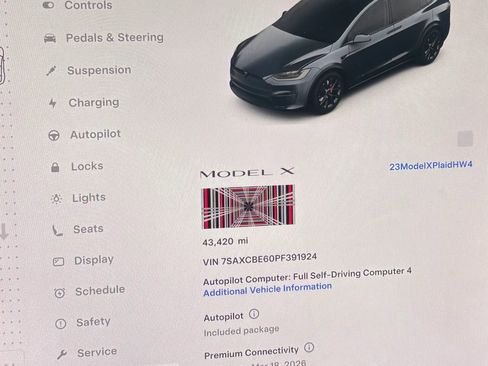 Used 2023 Tesla Model X Plaid image 10