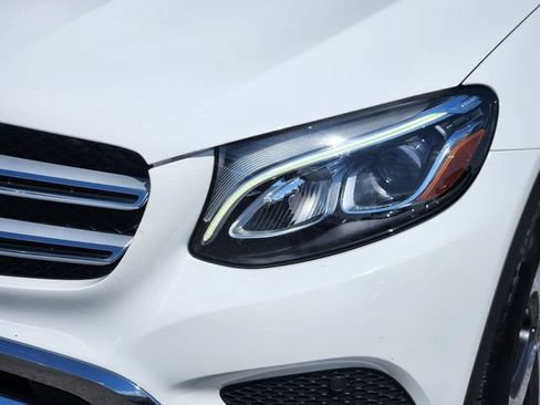 Used 2019 Mercedes-Benz GLC 300 image 7