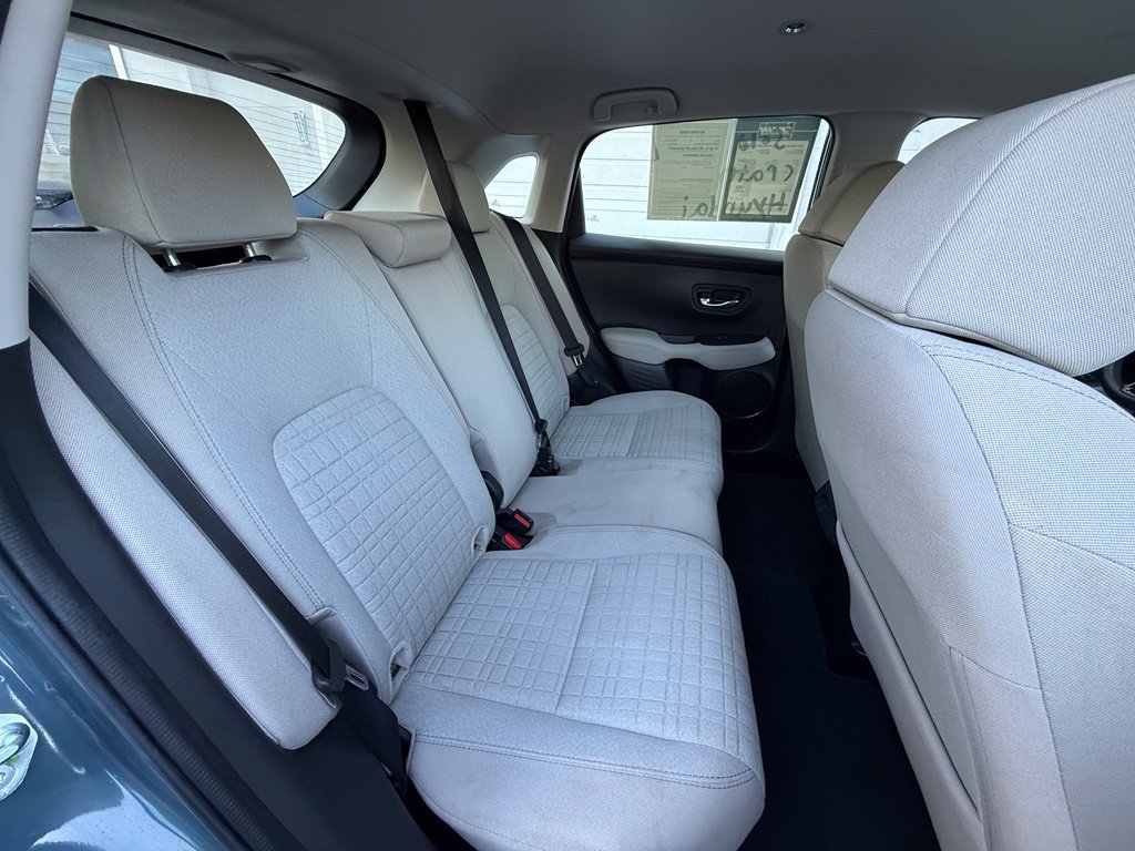 Used 2025 Honda HR-V LX image 36